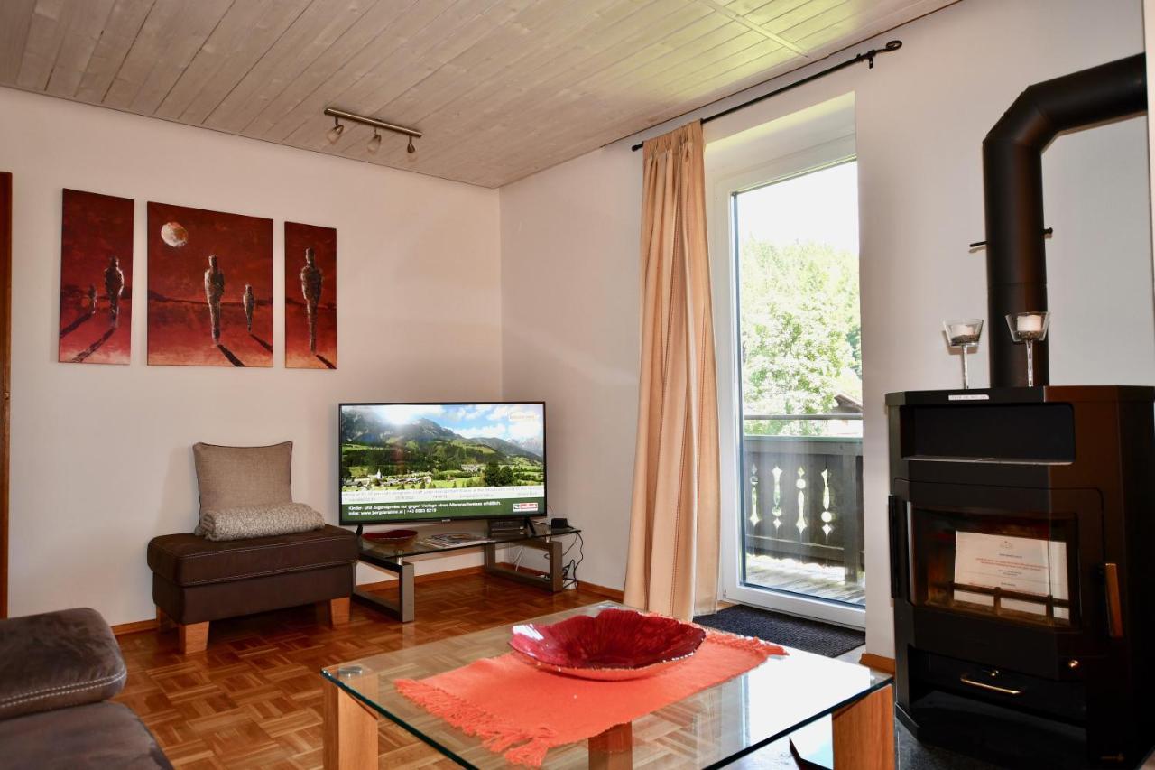 Foxes Mountain View By Z-K-H Rentals Rain  Bagian luar foto